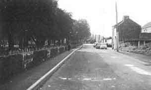 Charles Street, better know as 'Charlie's Walls' On the left was a row of terrace stone cottages, known as Dawsons Row