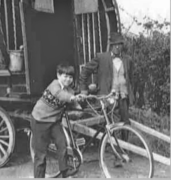 Billy Austin Photo Collection - Page 5 - photo 14